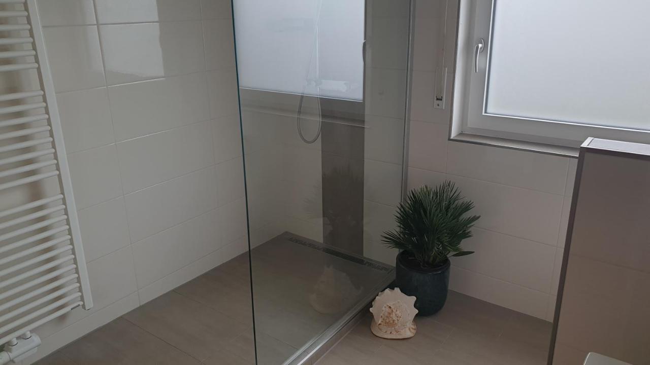 Boardingappartement Windeckblick, Ruhige, Zentrale Lage Mit Grossem Suedbalkon Bühl Exterior foto